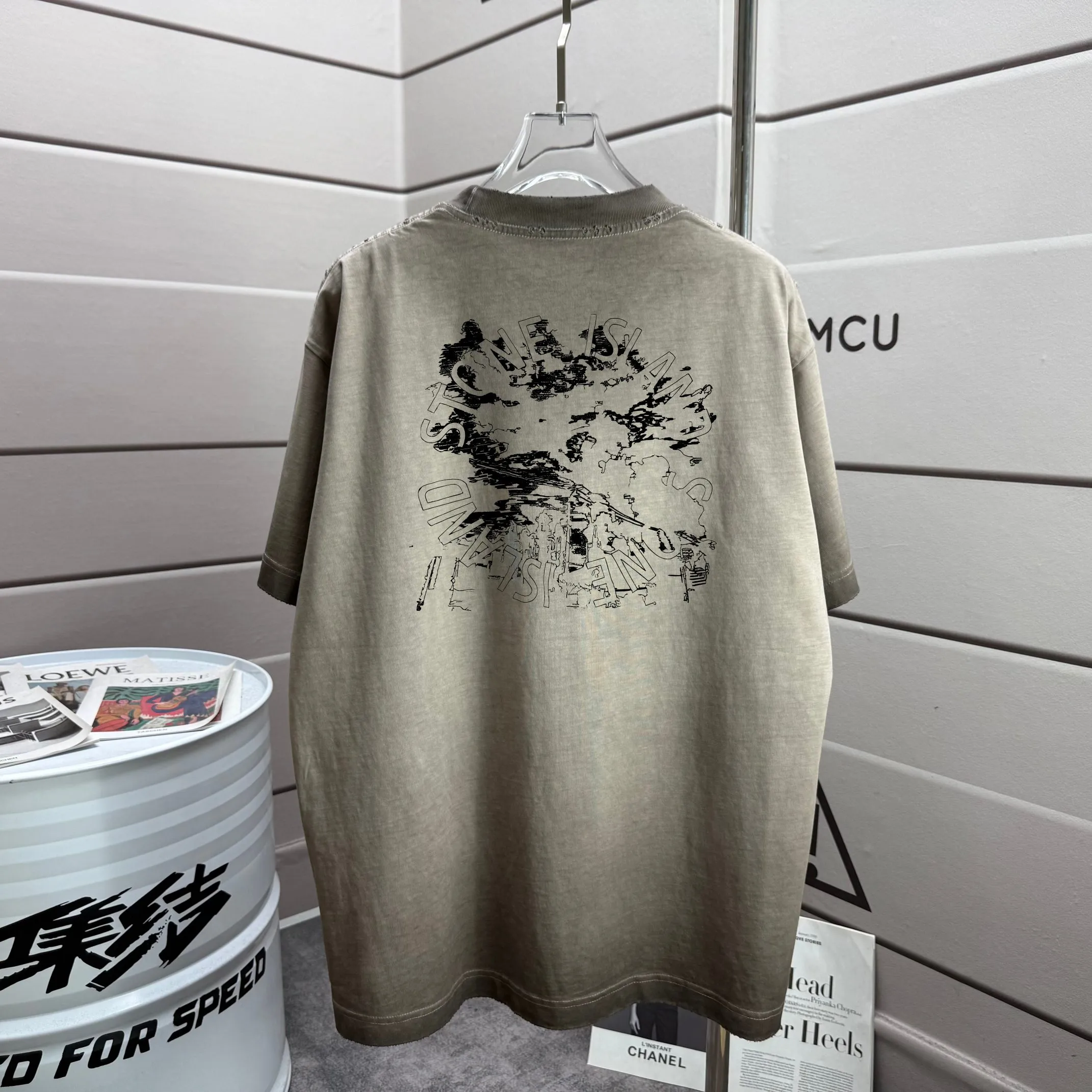 P160 Ston* islan* 石*岛 2025 autumn and winter new style Washed and worn 320g round neck short-sleeved tee Unisex loose version Color: Washed black Washed white Washed gray Brown Size: S M L XL XXL Size: S (90-130 pounds) M (120-150 pounds) L (140-165 pounds) (160-180 catties) XXL (180-210 catties)
